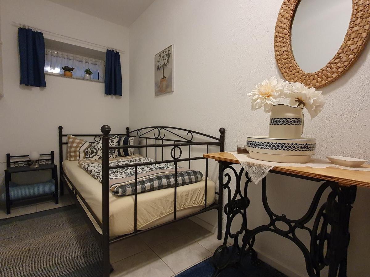 Ferienwohnung Wilpert Schwanfeld Екстер'єр фото